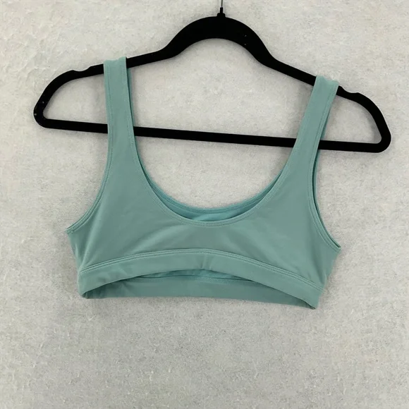 NWOT ALO Yoga ambient logo bra Blue Quartz Size Small‎